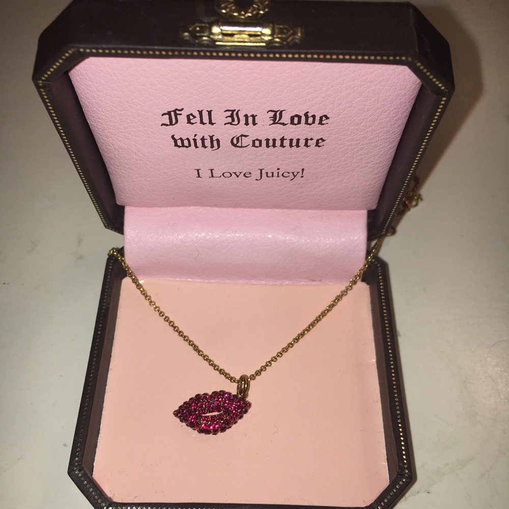 Juicy Couture Lips necklace